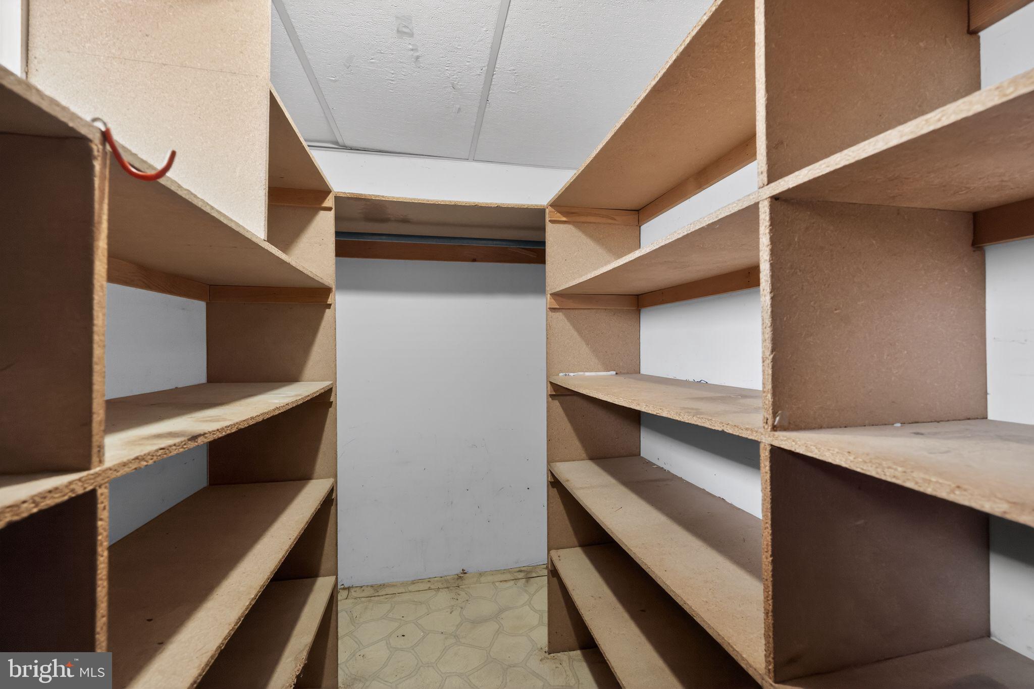 948 Grant Road Folcroft, PA 19032 - Photo 31 of 31 a view of walk in closet