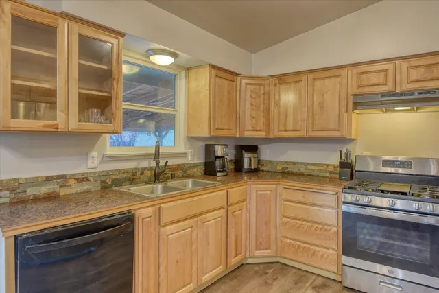 $435,000 | 5617 North Haye Street, Newman Lake, WA 99025