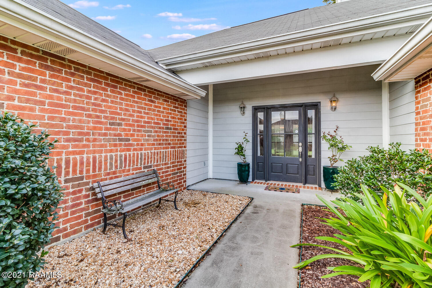 918 Canberra Road Lafayette, LA 70503 - Photo 2 of 17 Gallery Image 2