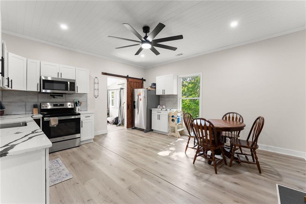 2158 North Broad Street Commerce, GA 30529 - Photo 7 of 48