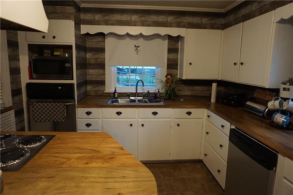 623 Powell Road Northeast Lenoir, NC 28645 - Photo 12 of 29 Gallery Image 12