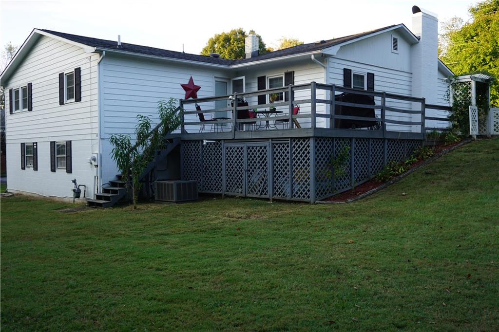 623 Powell Road Northeast Lenoir, NC 28645 - Photo 6 of 29 Gallery Image 6