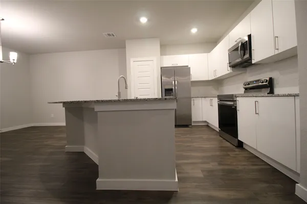 $1,875 | 25504 Starling Lane, Magnolia, TX 77354