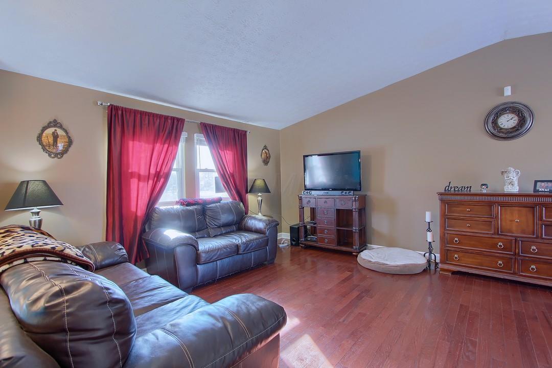 2304 Summit View Road Powell, OH 43065 - Photo 4 of 22 Gallery Image 4