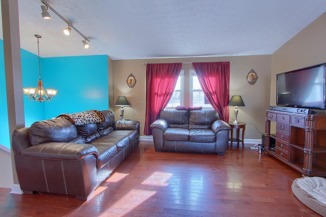 2304 Summit View Road Powell, OH 43065 - Photo 6 of 22 Gallery Image 6