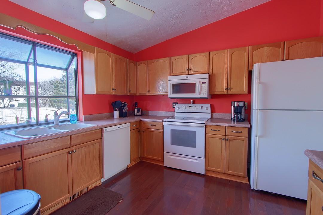 2304 Summit View Road Powell, OH 43065 - Photo 7 of 22 Gallery Image 7