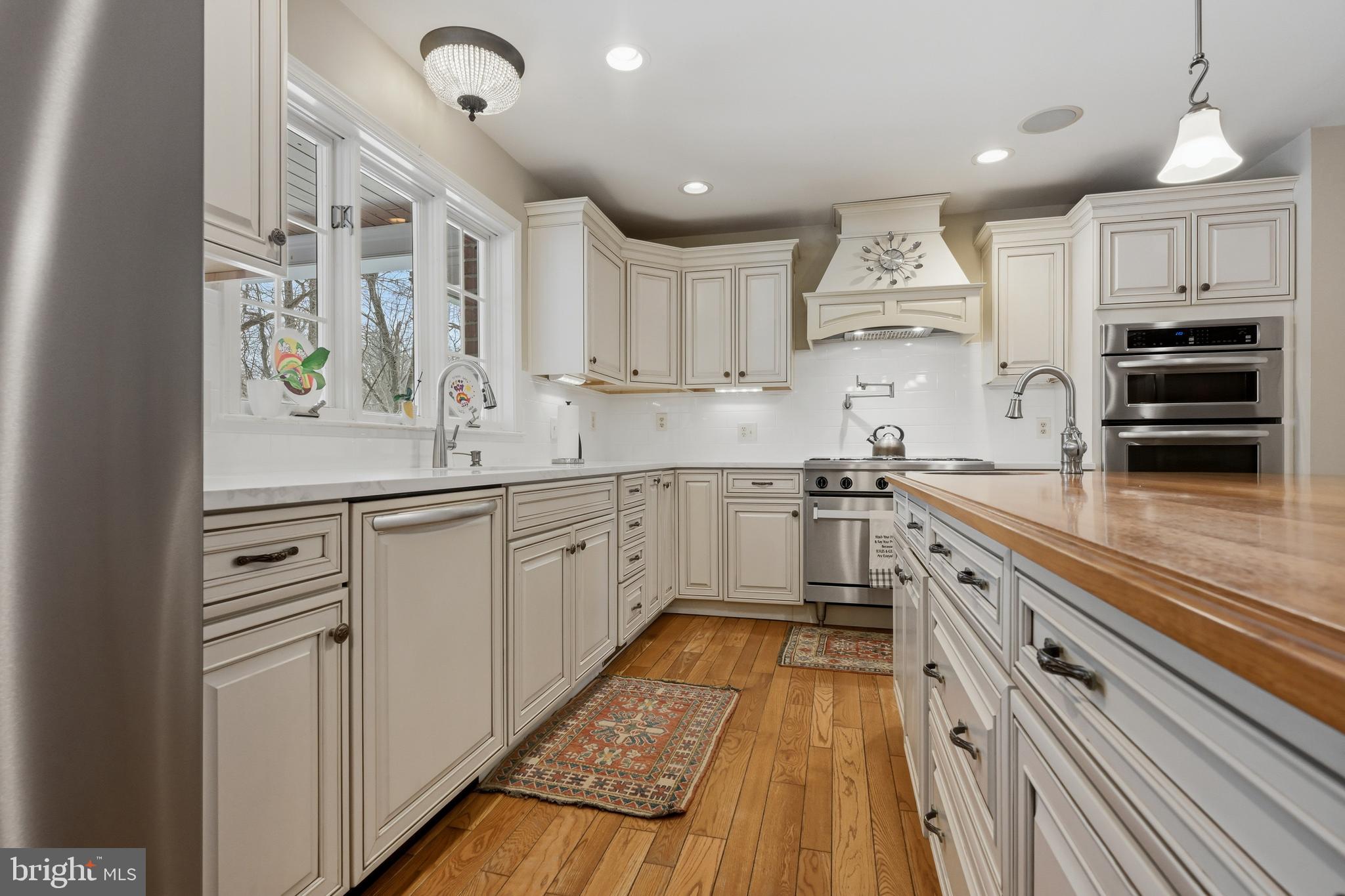 982 Wayson Way Davidsonville, MD 21035 - Photo 17 of 70 Kitchen