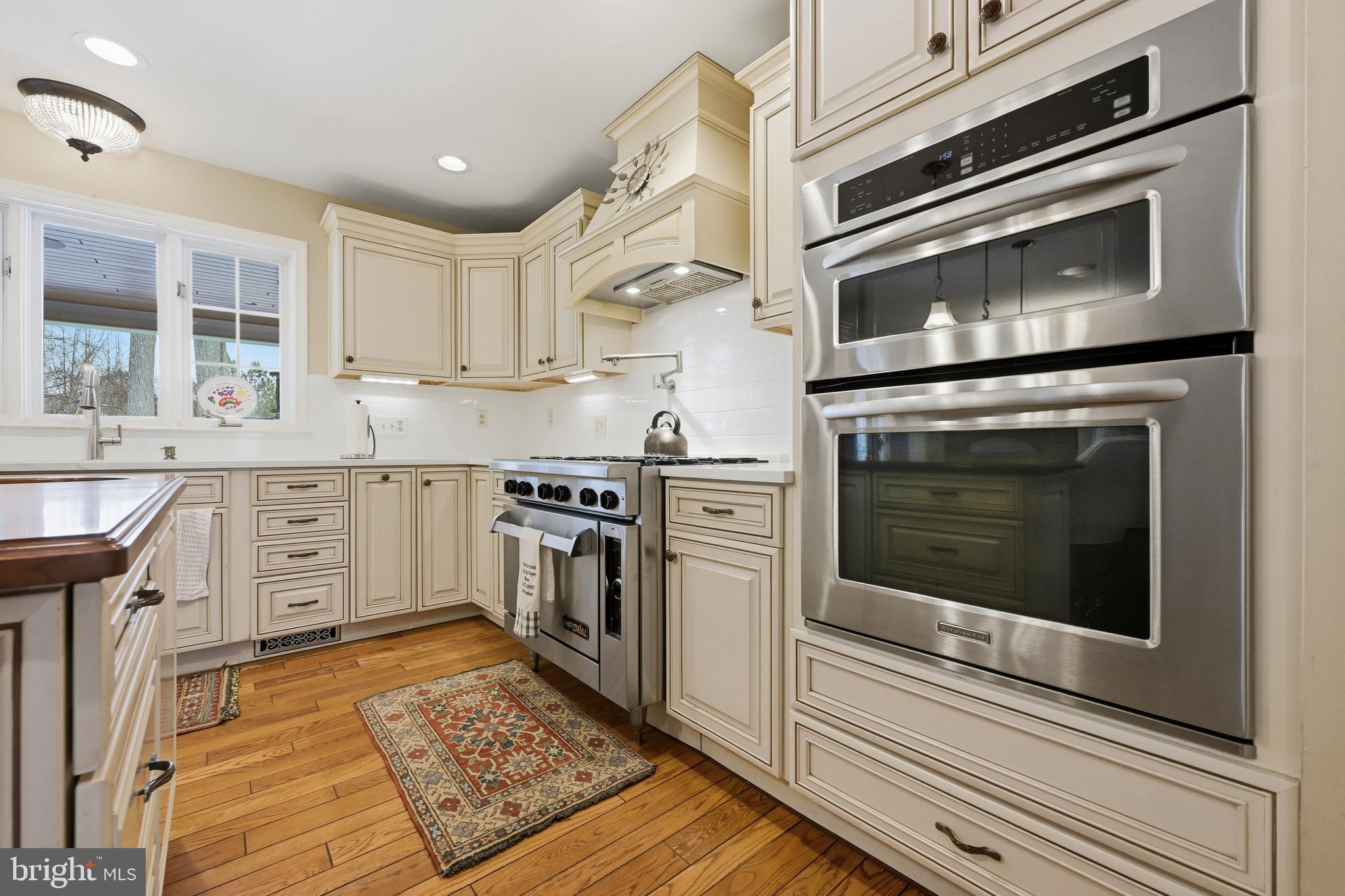 982 Wayson Way Davidsonville, MD 21035 - Photo 22 of 70 Kitchen