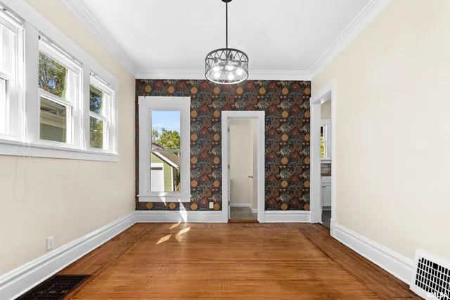 $174,900 | 1801 West Ayres Avenue, Peoria, IL 61606