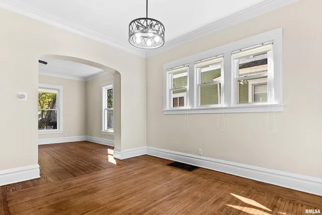 $174,900 | 1801 West Ayres Avenue, Peoria, IL 61606