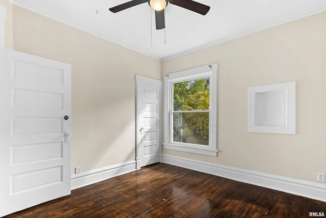 $174,900 | 1801 West Ayres Avenue, Peoria, IL 61606