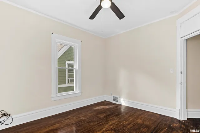 $174,900 | 1801 West Ayres Avenue, Peoria, IL 61606