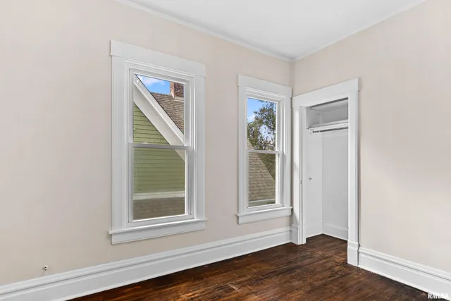 $174,900 | 1801 West Ayres Avenue, Peoria, IL 61606