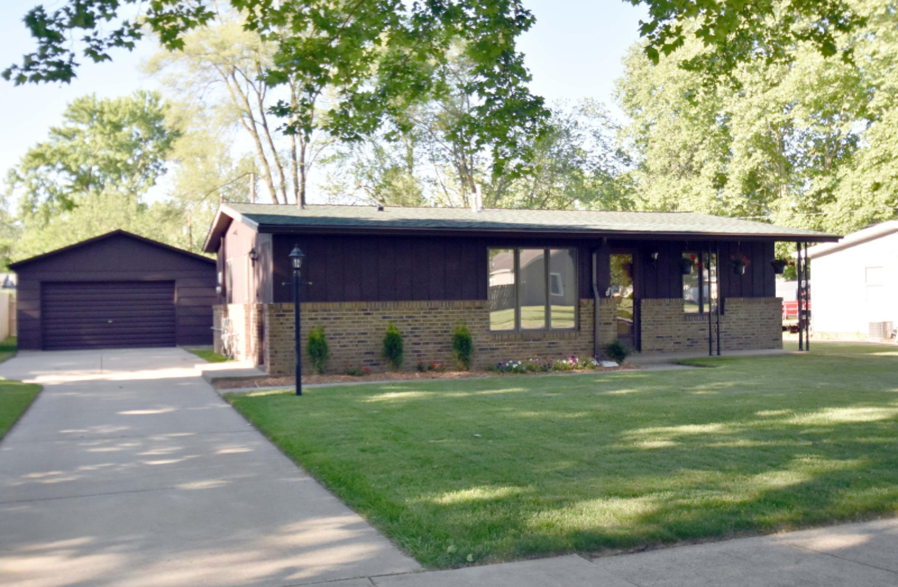 1320 Fulkerson Road Niles, MI 49120 - Photo 1 of 14 mls_front