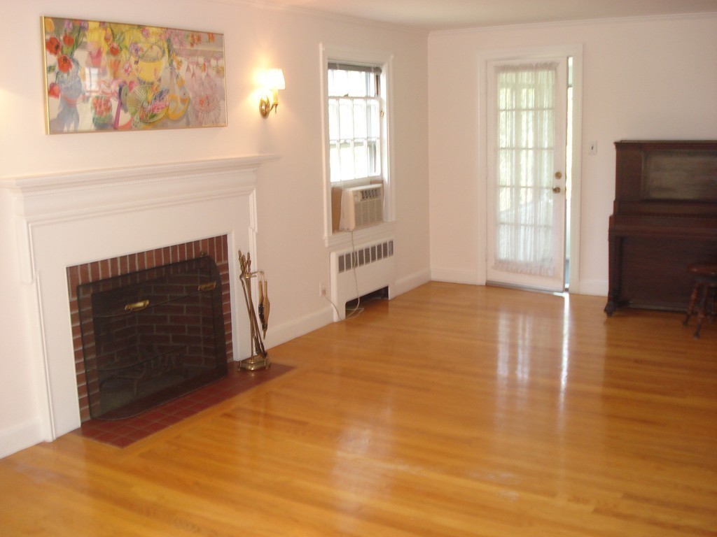15 Pleasant View Road Arlington, MA 02476 - Photo 4 of 19 Gallery Image 4