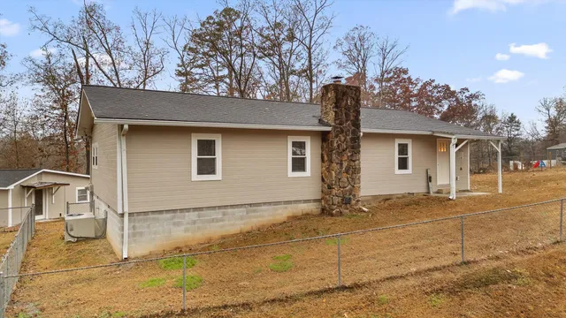 $235,900 | 13747 Bretton Drive, Soddy Daisy, TN 37379