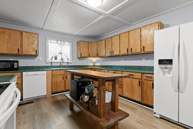 $235,900 | 13747 Bretton Drive, Soddy Daisy, TN 37379