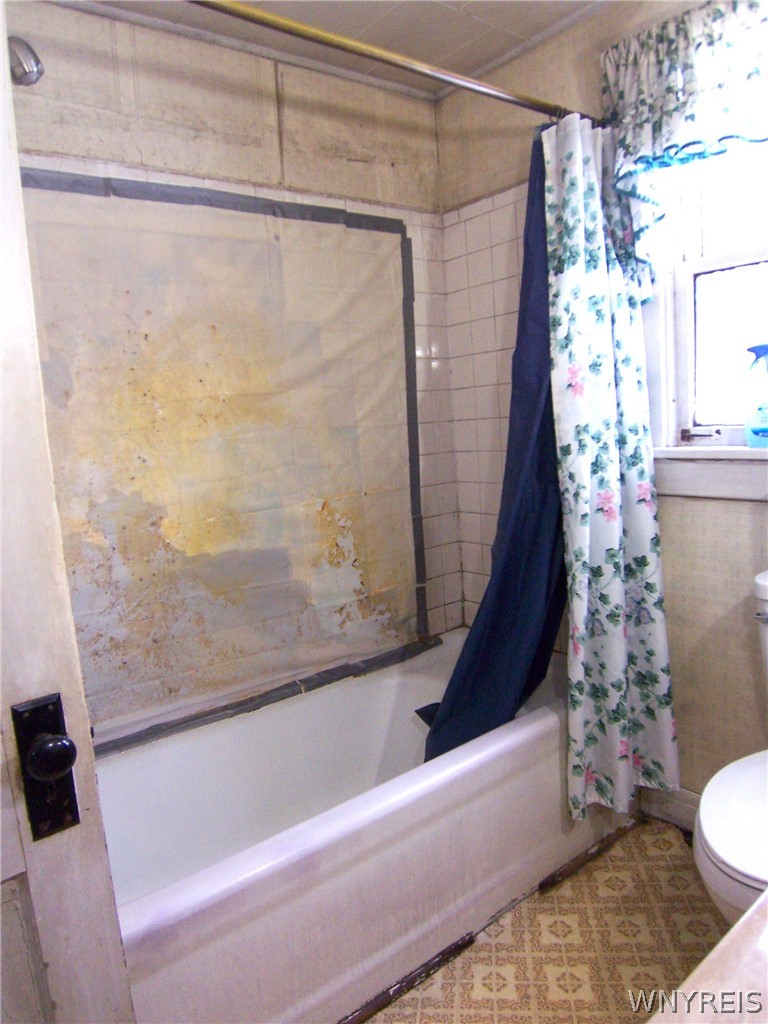 8451 Indian Falls Road Pembroke, NY 14036 - Photo 12 of 39