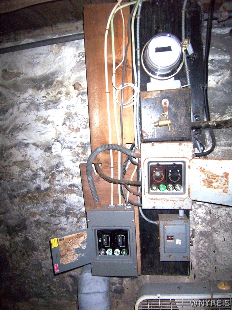 8451 Indian Falls Road Pembroke, NY 14036 - Photo 32 of 39