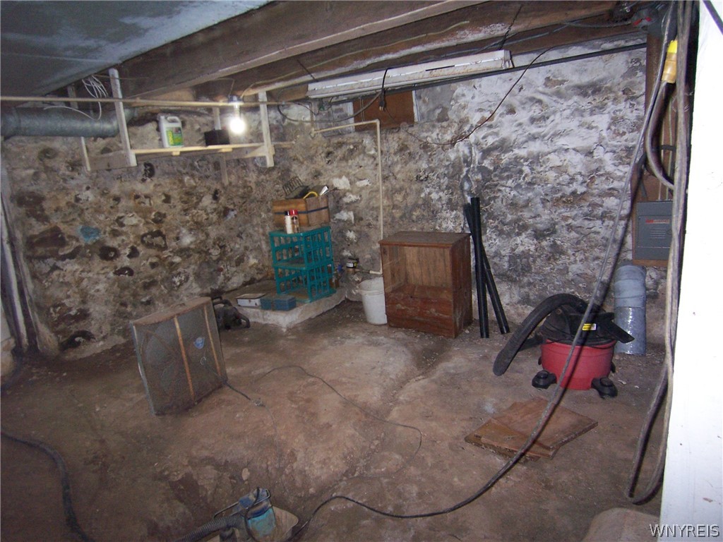 8451 Indian Falls Road Pembroke, NY 14036 - Photo 33 of 39