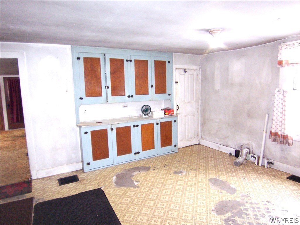 8451 Indian Falls Road Pembroke, NY 14036 - Photo 8 of 39