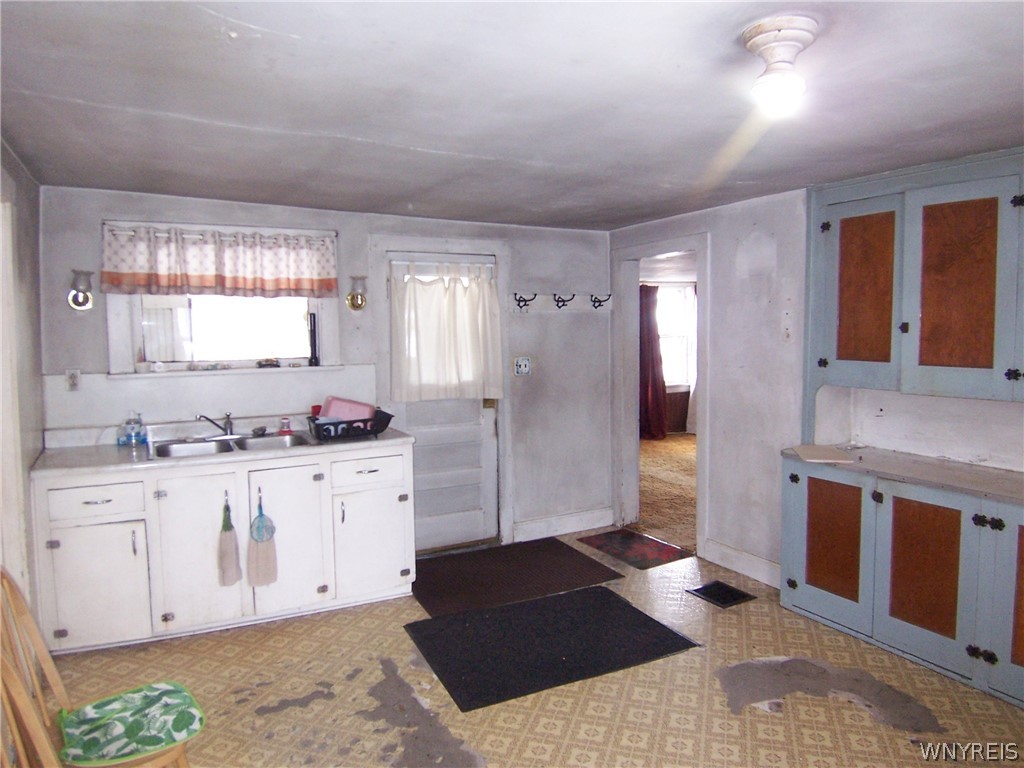 8451 Indian Falls Road Pembroke, NY 14036 - Photo 9 of 39