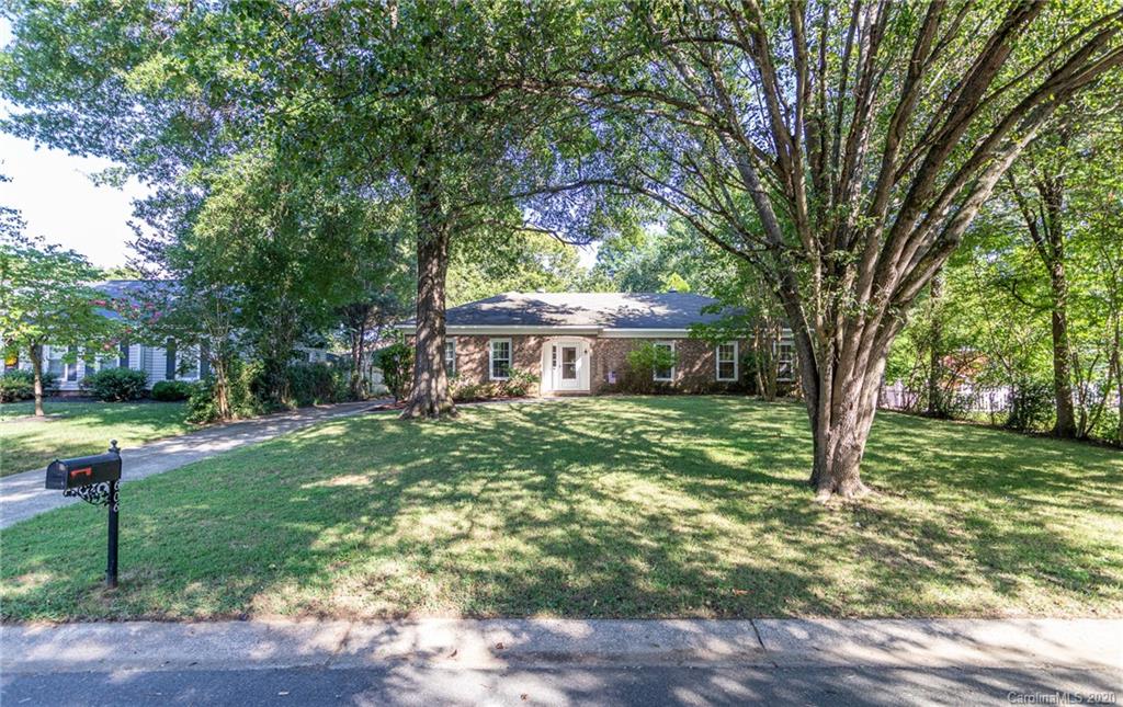 11606 Painted Tree Road Charlotte, NC 28226 - Photo 2 of 35 Gallery Image 2