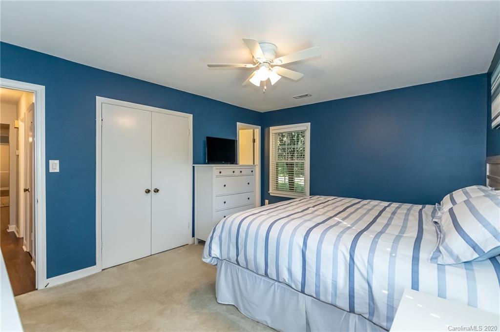 11606 Painted Tree Road Charlotte, NC 28226 - Photo 23 of 35 Gallery Image 23