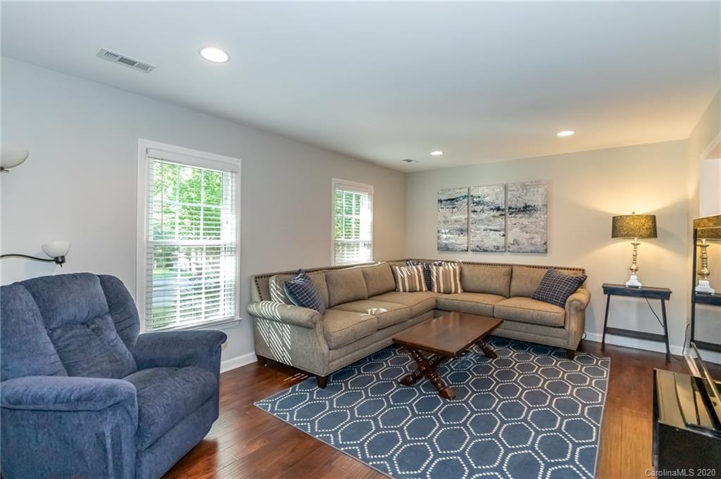 11606 Painted Tree Road Charlotte, NC 28226 - Photo 6 of 35 Gallery Image 6