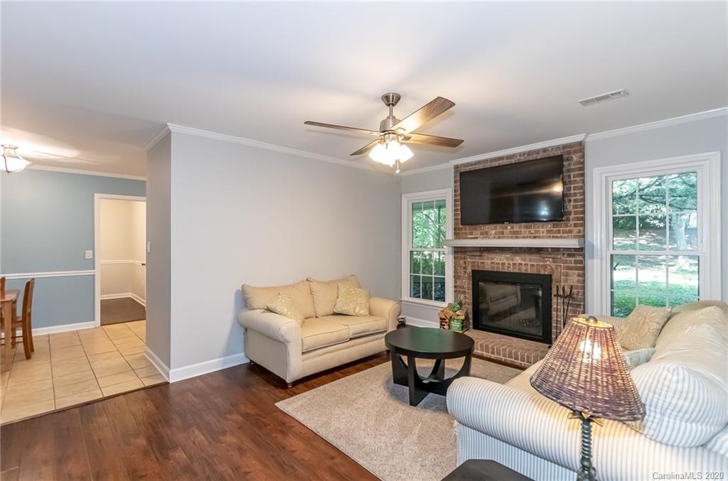 11606 Painted Tree Road Charlotte, NC 28226 - Photo 9 of 35 Gallery Image 9