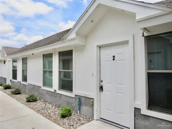 $1,325 | 1310 West Harrison Avenue, Unit 2, Alton, TX 78573