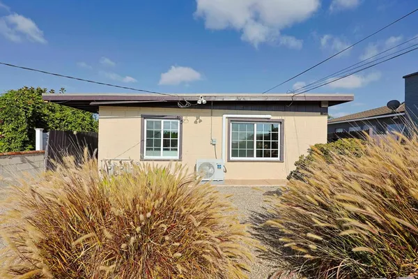 $2,200 | 1925 Prospect Street, National City, CA 91950