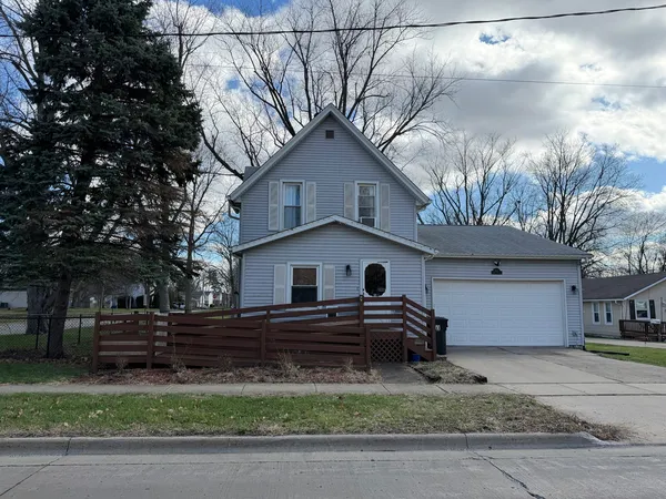 $190,000 | 307 East Willow Street, Normal, IL 61761