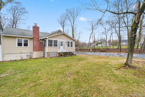 $499,999 | 34 Waldberg Avenue, Congers, NY 10920