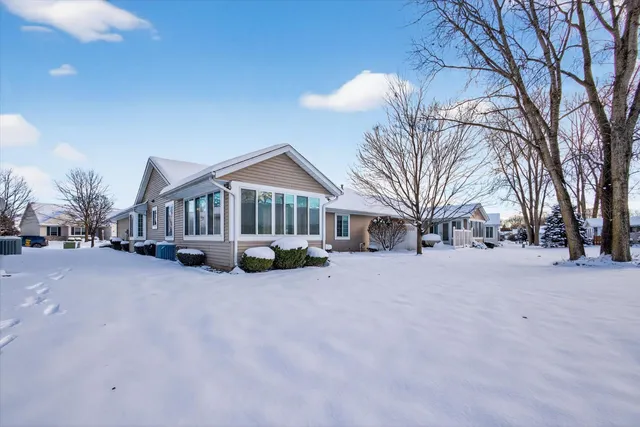 $289,500 | 51793 Heath Court, South Bend, IN 46637
