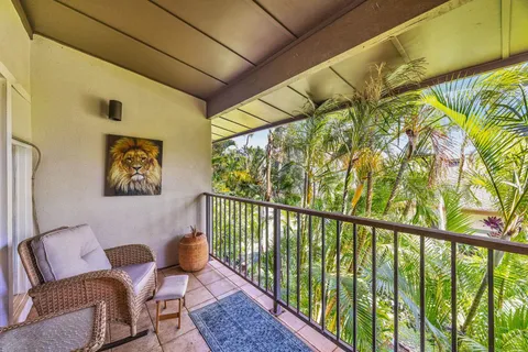 $590,000 | 3788 Lower Honoapiilani Road, Unit E212, Lahaina, HI 96761
