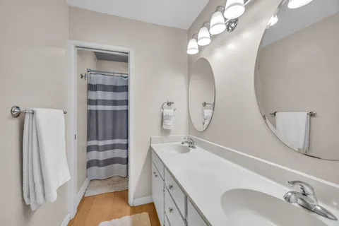$590,000 | 3788 Lower Honoapiilani Road, Unit E212, Lahaina, HI 96761