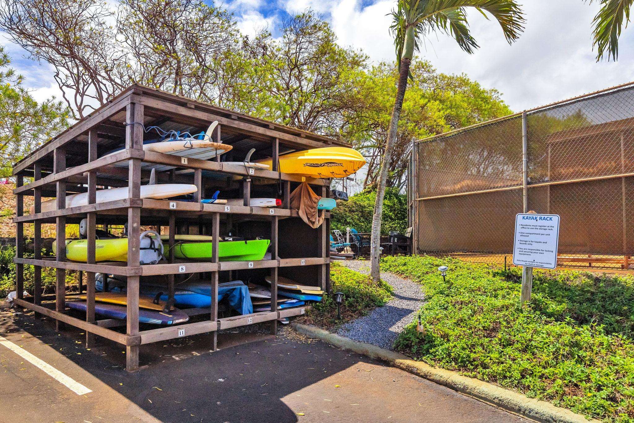 3788 Lower Honoapiilani Road, Unit E212 Lahaina, HI 96761 - Photo 29 of 36