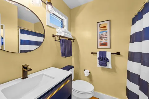 $590,000 | 3788 Lower Honoapiilani Road, Unit E212, Lahaina, HI 96761