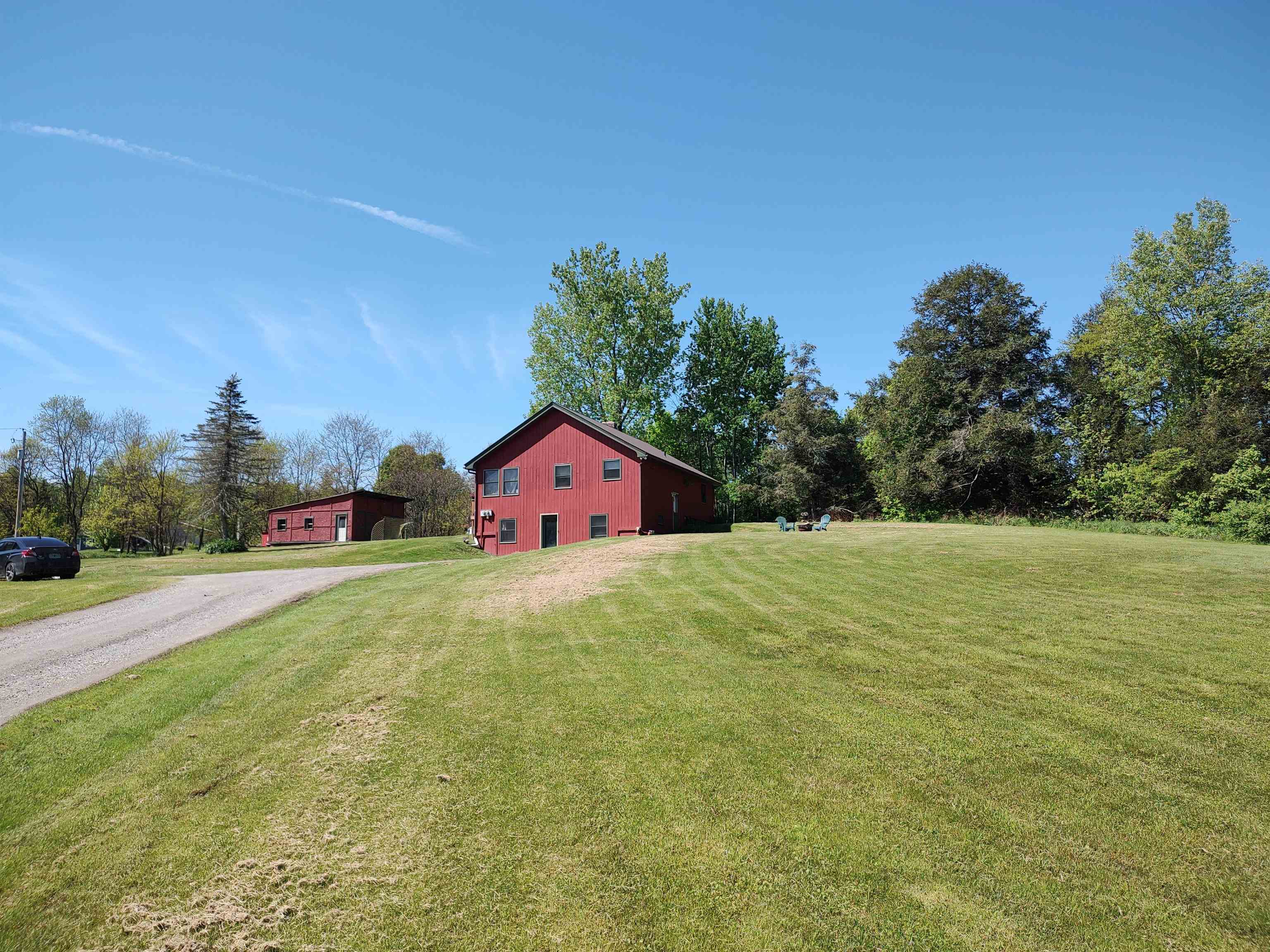 28 Cedar Lane Cambridge, VT 05464 - Photo 3 of 33