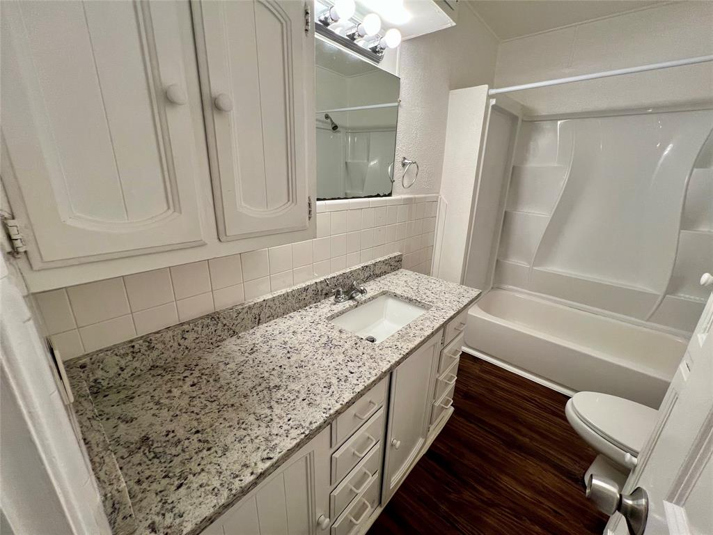 300 West 4th Street Springtown, TX 76082 - Photo 10 of 21