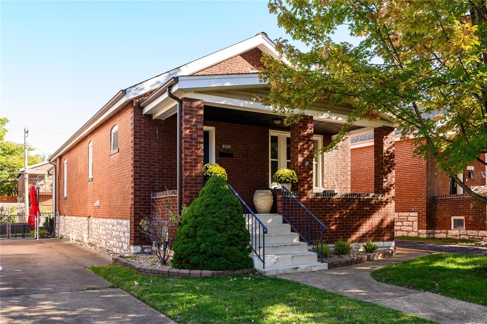 5125 Rosa Avenue St. Louis, MO 63109 - Photo 3 of 34