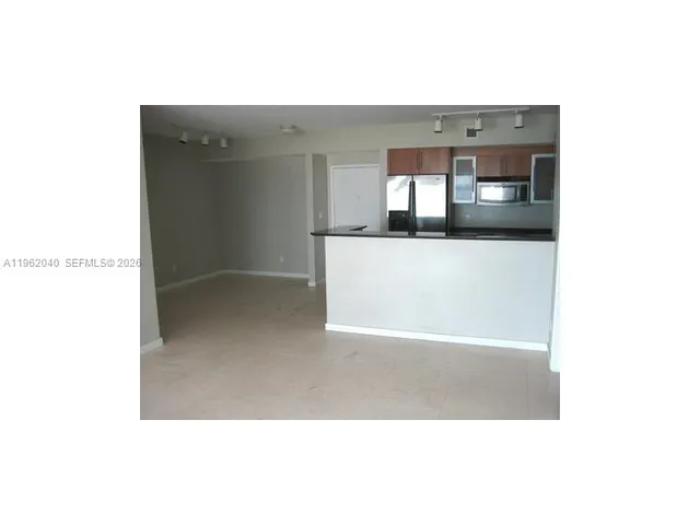 $3,750 | 325 South Biscayne Boulevard, Unit 3822, Miami, FL 33131