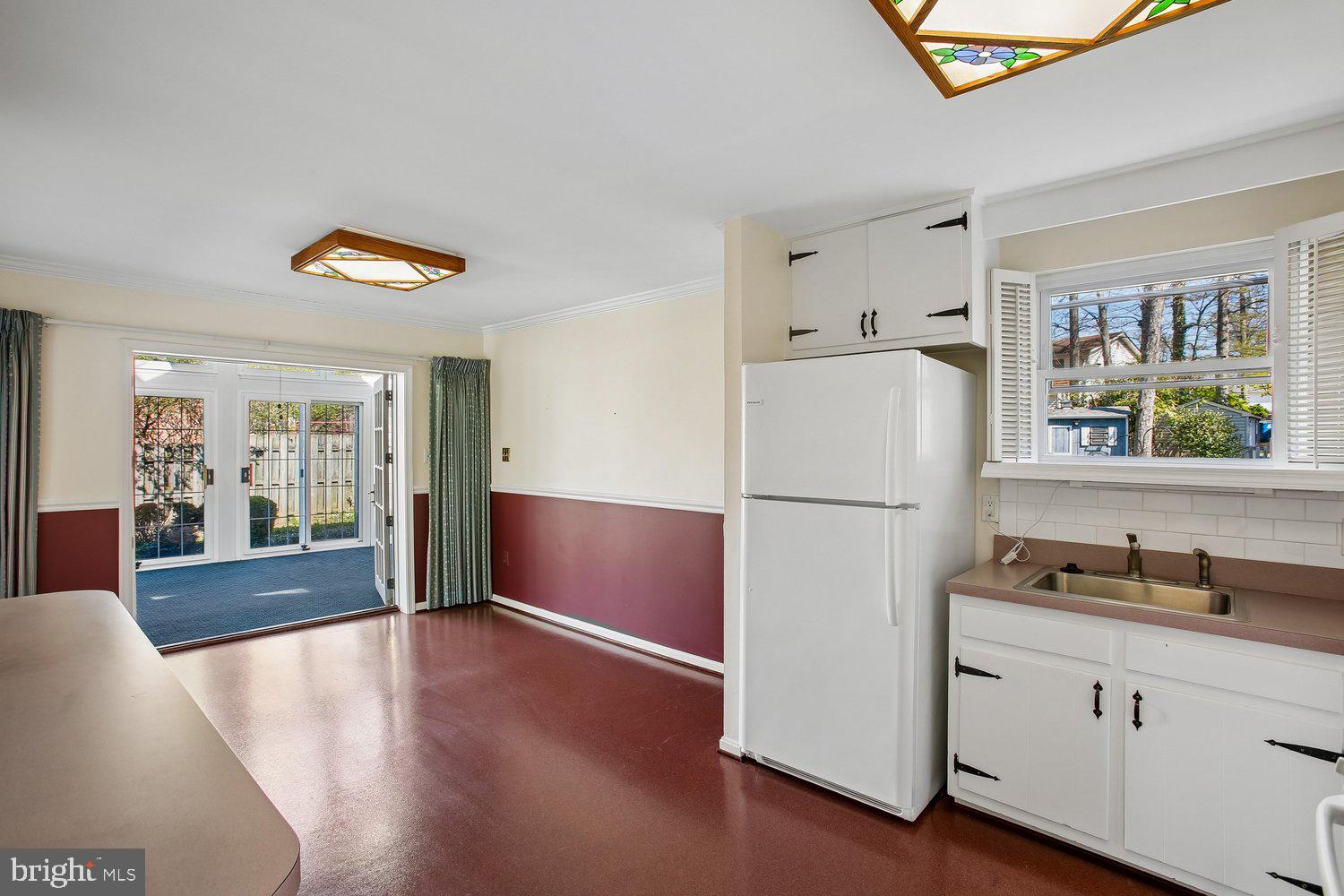 6809 Ontario Street Springfield, VA 22152 - Photo 30 of 70 Kitchen