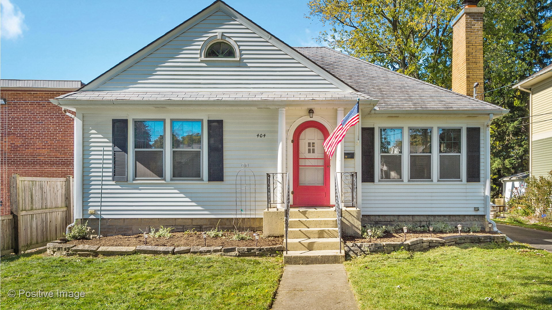 404 Lyon Avenue Wheaton, IL 60187 - Photo 2 of 20