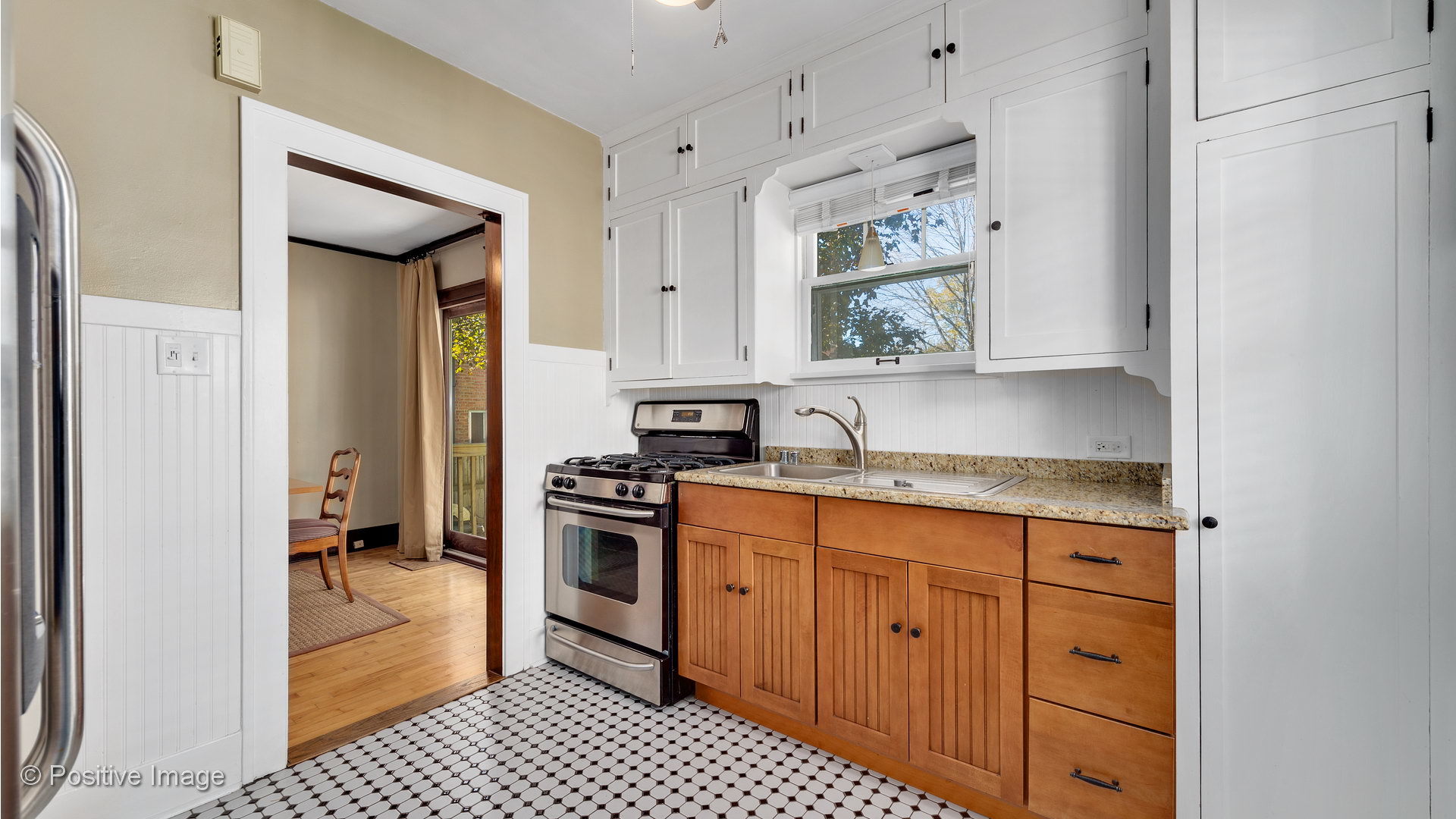 404 Lyon Avenue Wheaton, IL 60187 - Photo 12 of 20