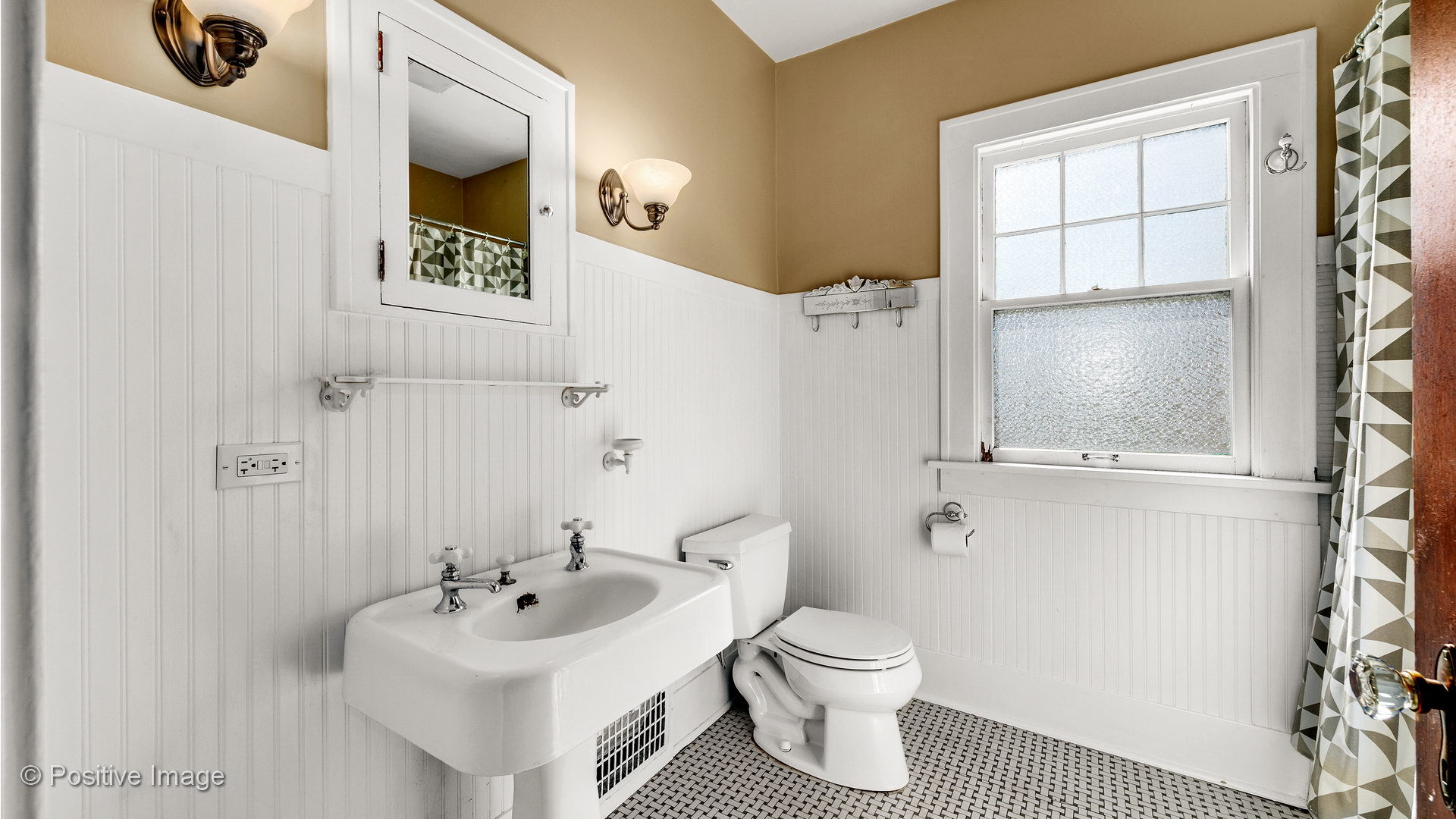 404 Lyon Avenue Wheaton, IL 60187 - Photo 14 of 20