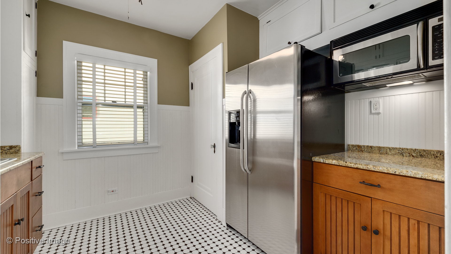 404 Lyon Avenue Wheaton, IL 60187 - Photo 10 of 20