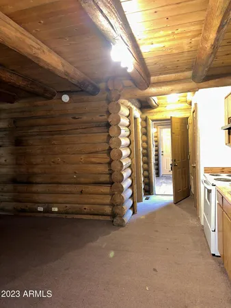 $1,030,000 | 300 East White Mountain Boulevard, Lakeside, AZ 85929