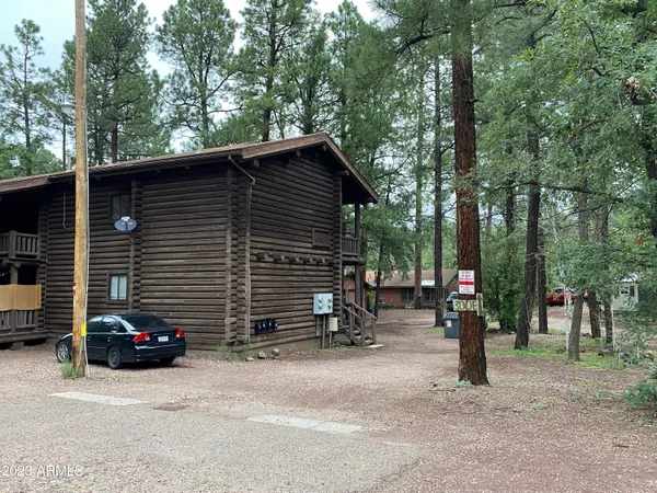 $1,030,000 | 300 East White Mountain Boulevard, Lakeside, AZ 85929